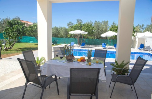Argaka Villa | Stunning new Beach Front villa,1st Line to the beach, Large Pool, Wonderful Area