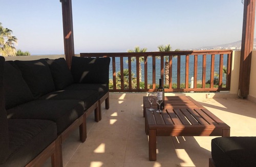 Kissonerga Villa | Stunning Seafront 2 Bedroom Villa with Private Pool