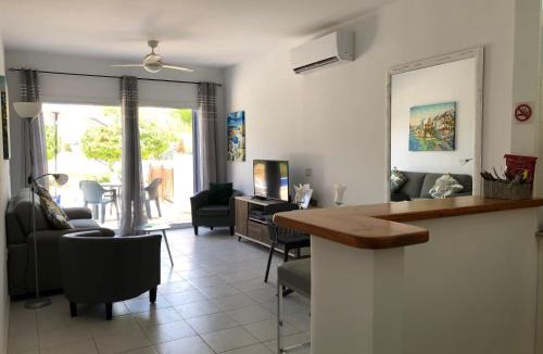 Paphos Apartment | Stylish 1 bedroom apartment in Limnaria Gardens