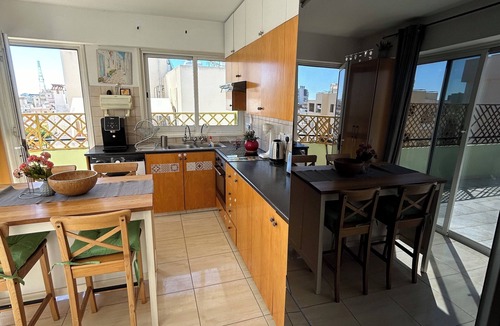 Larnaca Apartment | Stylish 3 bedroom penthouse in the Centre of Larnaca!