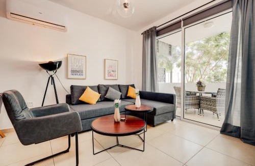 Kapparis Apartment | SunnyVillas: 2BR Mythical Apt*Swimming Pool*AK04