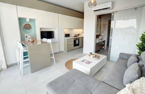 Kapparis Apartment | SunnyVillas: Suite Mythical*GYM*Swimming Pool*S10