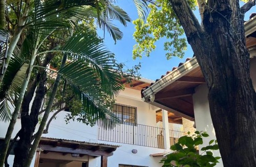 Leon House | Sunrise Guest House
