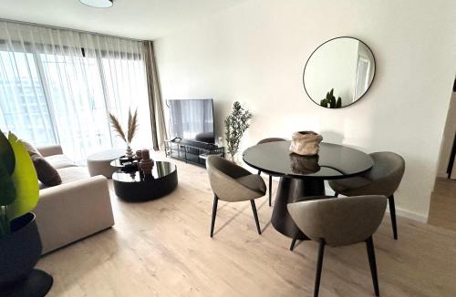 Historical Center Apartment | Sunset Gardens - Holiday Apartments - by TLV Living