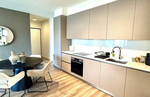 Vasa Koilaniou Apartment | Sunset Gardens: Where Every Stay feels like a Holiday/1-Bedroom Apartment