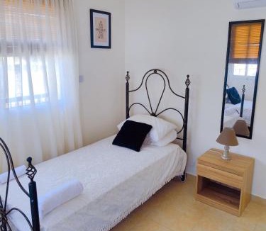 Koloni Apartment | Sunset Green 01