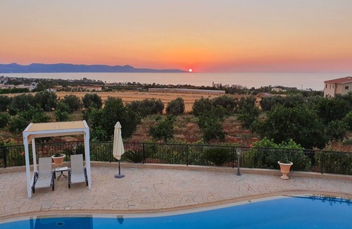 Argaka Villa | Sunset View Villa your coastal paradise in Argaka