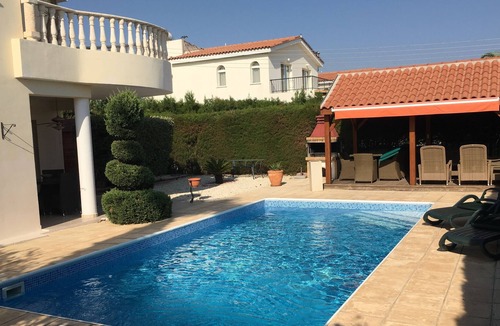 Mandria Villa | Sunset VIlla holiday home Mandria