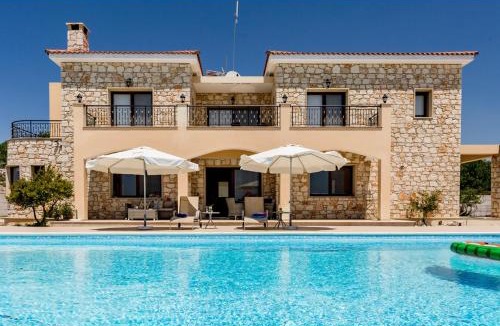 Lasa Villa | SunShine Villa Paphos