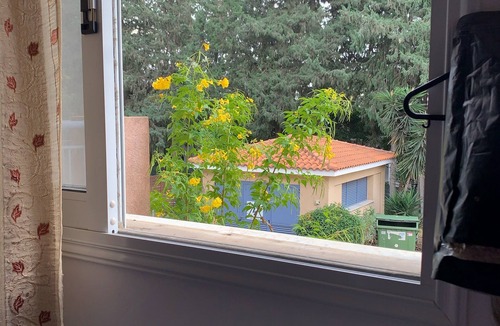 Paphos Apartment | Superstar free Internet free welcome pk