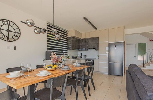 Mazotos Apartment | TelMar Royal Villa - Mazotos