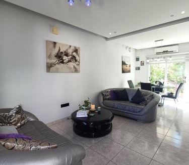 Universal House | The CK Nest