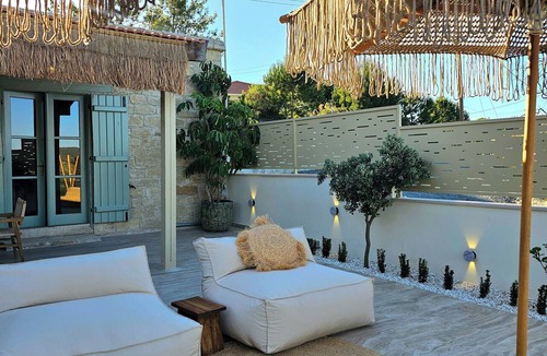 Dora House | THE COTTAGE-Modern Tradition-Luxury 2-BR Boho Retreat with Private Infinity Pool