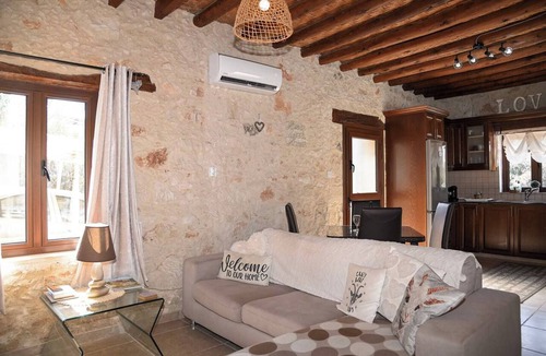 Lysos Apartment | The Goat House in Polis