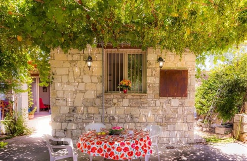 Amargeti House | The Lemon Tree Lodge Rustic Village