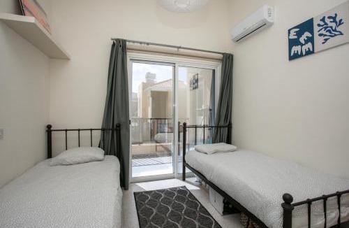 Peyia Town Apartment | The Marilouize Apartment