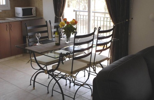 Universal Condo | The well-equipped luxury apartment Paphos Riviera