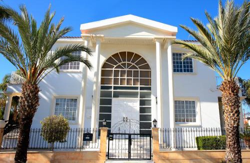 Aradippou Villa | The White House