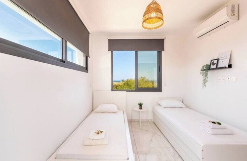 Kapparis Villa | This amazing 2 bedroom villa is located at the peaceful Kapparis area