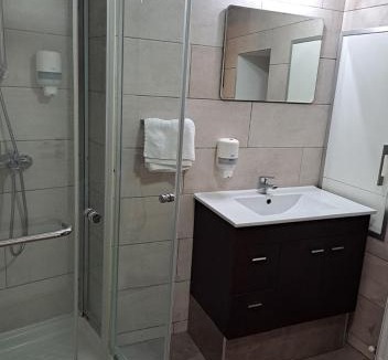 Alona House | To Apokentro