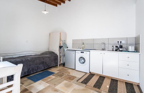 Nicosia Apartment | To Hani - Small Studio