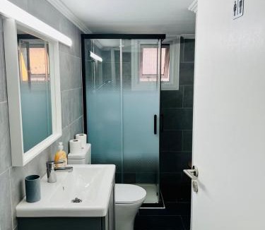 Larnaca City Centre Hostel | Tower Court rooms