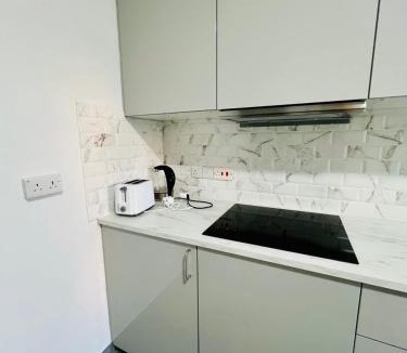 Larnaca City Centre Hostel | Tower Court rooms