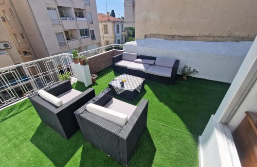 Oroklini Apartment | town center garden suite