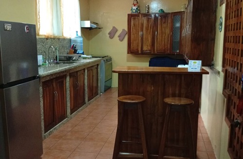 Masaya House | Tranquil 3-bedroom house with AC in Masaya