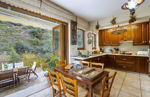 Kato Amiantos Villa | Troodos Riverside Cottage