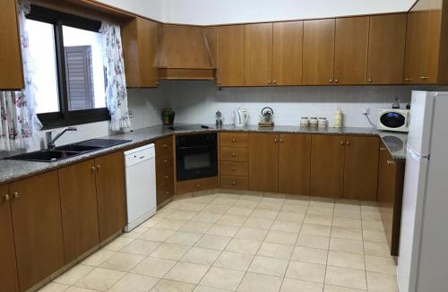 Peyia Town Villa | TROUZINI VILLA 2