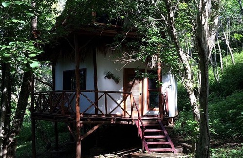 Rancho Santana Bed & Breakfast | Tuani Lodge offers an affordable and unique experience of lodging in the wild.