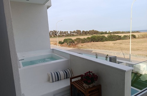 Kiti Villa | Unic 4 bedrooms beach villa nBig private pool nJuccuzy nBarrel saunanSea view