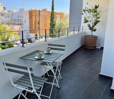 Historical Center Apartment | Urban Oasis Retreat