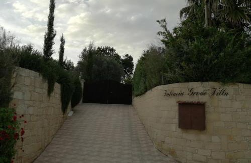 Miliou Villa | Valencia Grove Villa