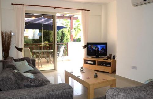 Peyia Town Apartment | Vanessa 2 bedroom apartment