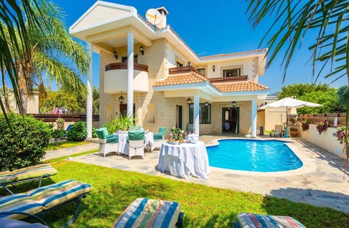 Ayia Marina Chrysochous Villa | Villa Charianna: Large Private Pool, Walk to Beach, Sea Views, A/C, WiFi