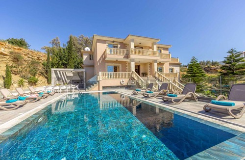 Argaka Villa | Villa ∙ 5 bedrooms ∙ 10 guests
