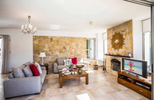 Giolou Villa | Villa ∙ 3 bedrooms ∙ 6 guests