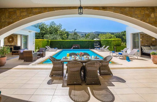 Giolou Villa | Villa ∙ 3 bedrooms ∙ 6 guests