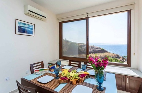 Pomos Villa | Villa ∙ 3 bedrooms ∙ 6 guests