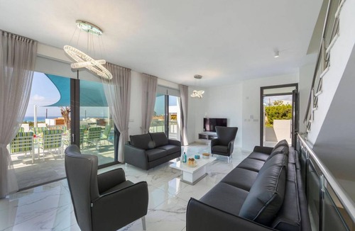 Paphos Villa | Villa ∙ 5 bedrooms ∙ 10 guests