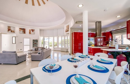 Softades Villa | Villa Amelia by Ezoria Villas