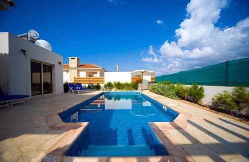 Pegeia Villa | Villa Anastasia 3 Bedroom Villa 300m from Coast Free