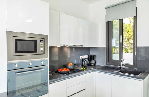 Peyia Town Villa | Villa Andromeda - Five Bedroom Villa, Sleeps 10
