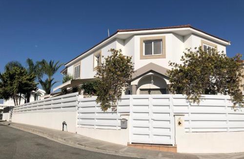 Oroklini Villa | Villa Andy-350 m from the beach