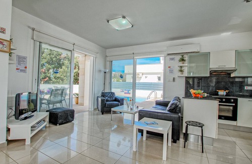 Pernera Villa | Villa Anemone - Sleeps 6 - Private Pool - Privacy