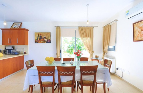 Lara Villa | Villa Angelena in Fasli