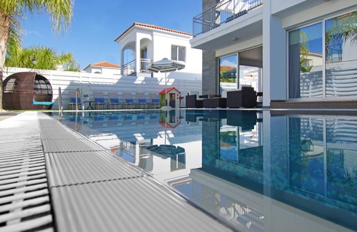 Pernera Villa | Villa Angellina