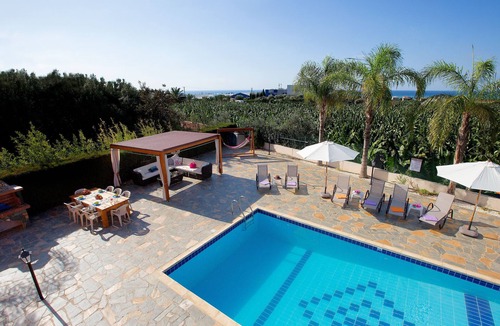 Pegeia Villa | Villa Anna Marina - a Private villa that sleeps 8 guests in 4 bedrooms